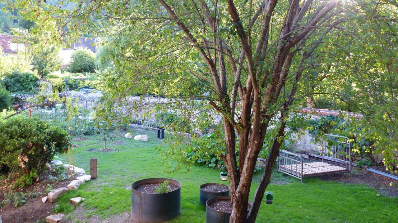 Les Jardins Sauvages Hotel Cabrerets Bagian luar foto
