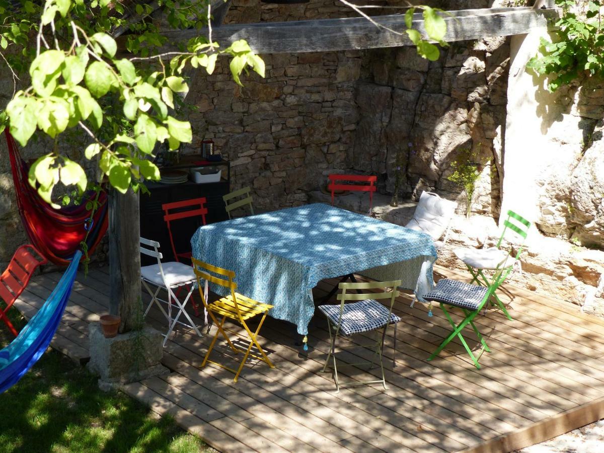 Les Jardins Sauvages Hotel Cabrerets Bagian luar foto